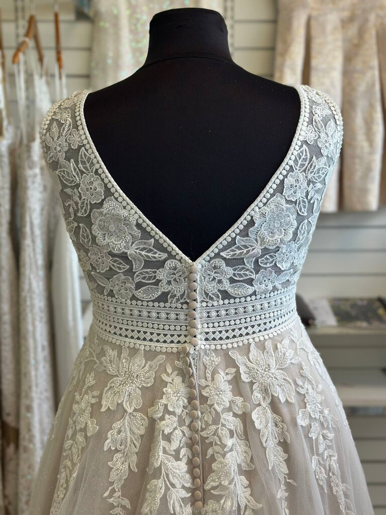 Glitter Tulle Lace Applique Wedding Dress 24