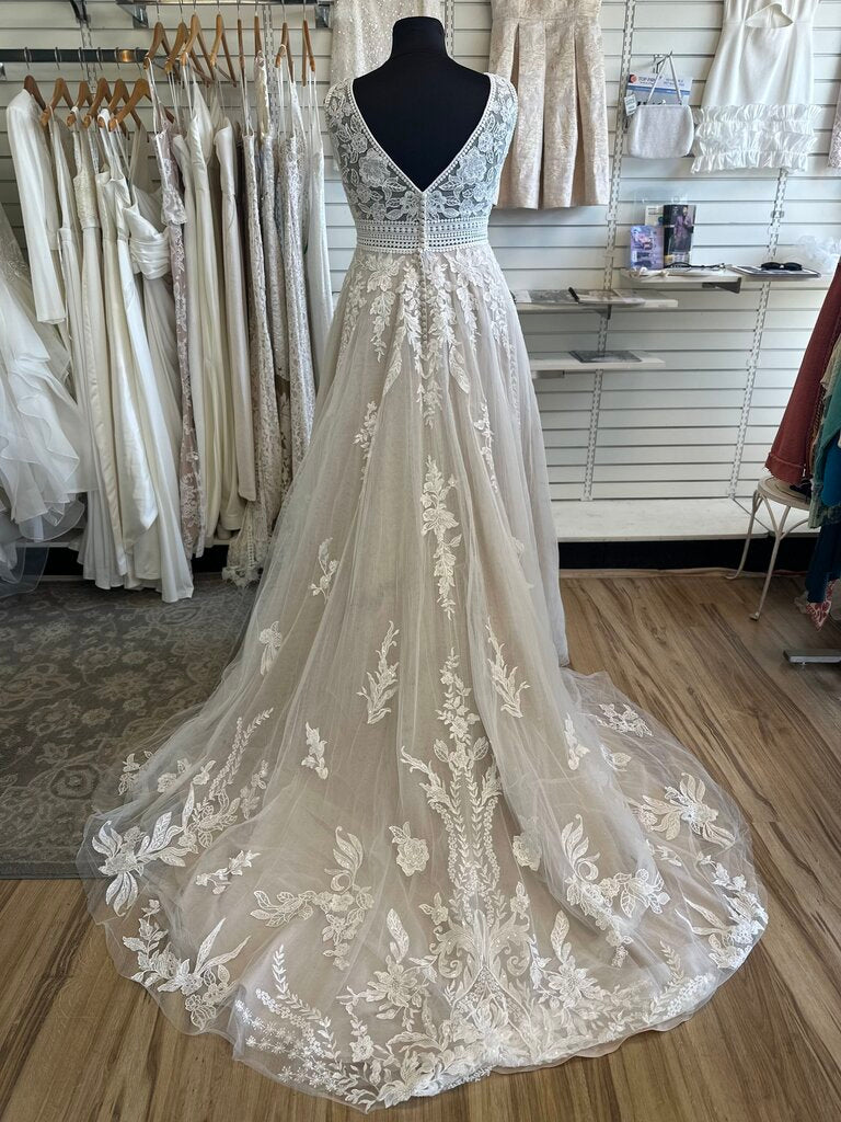 Glitter Tulle Lace Applique Wedding Dress 24