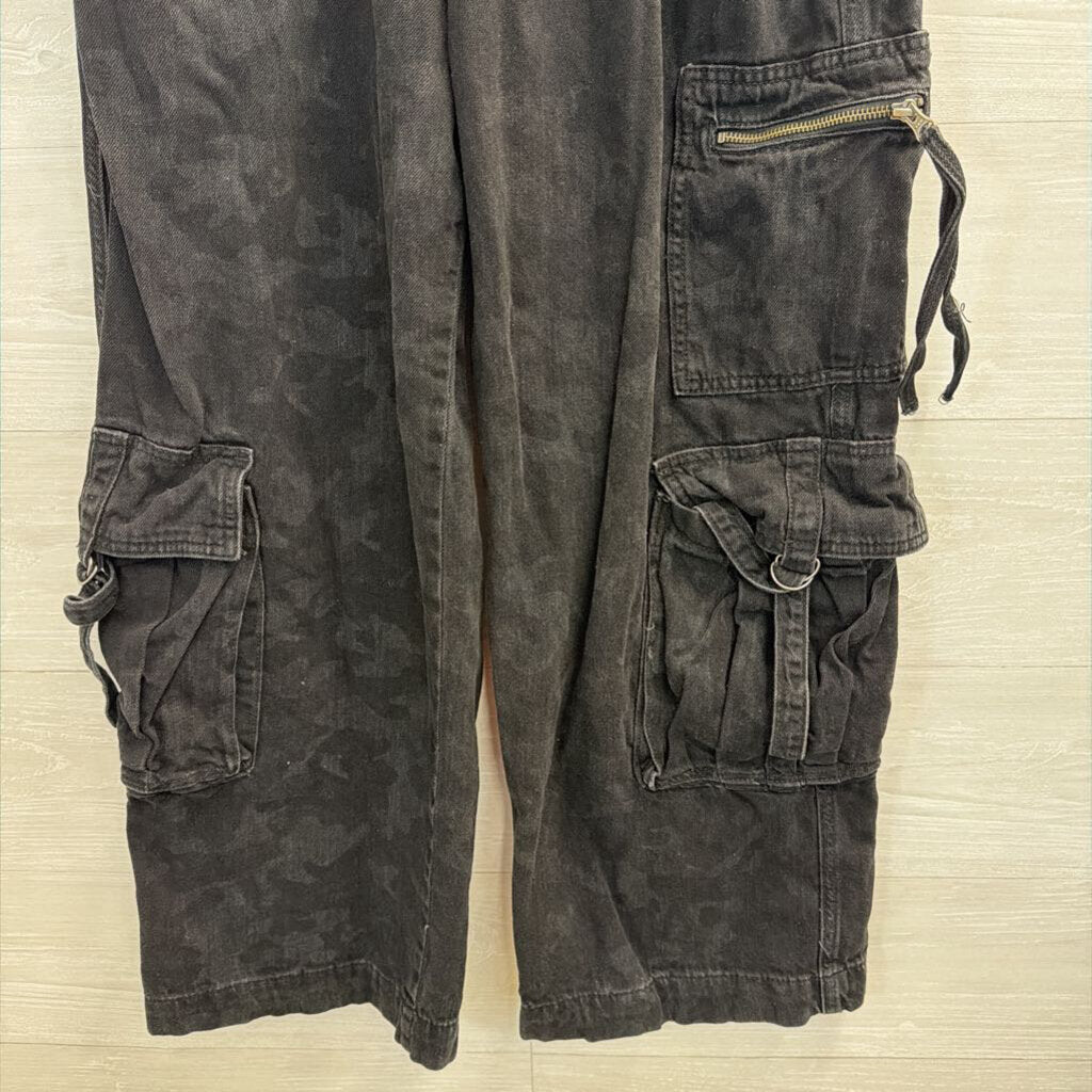 Black Denim Mid Rise Baggy Cargo Jeans 8
