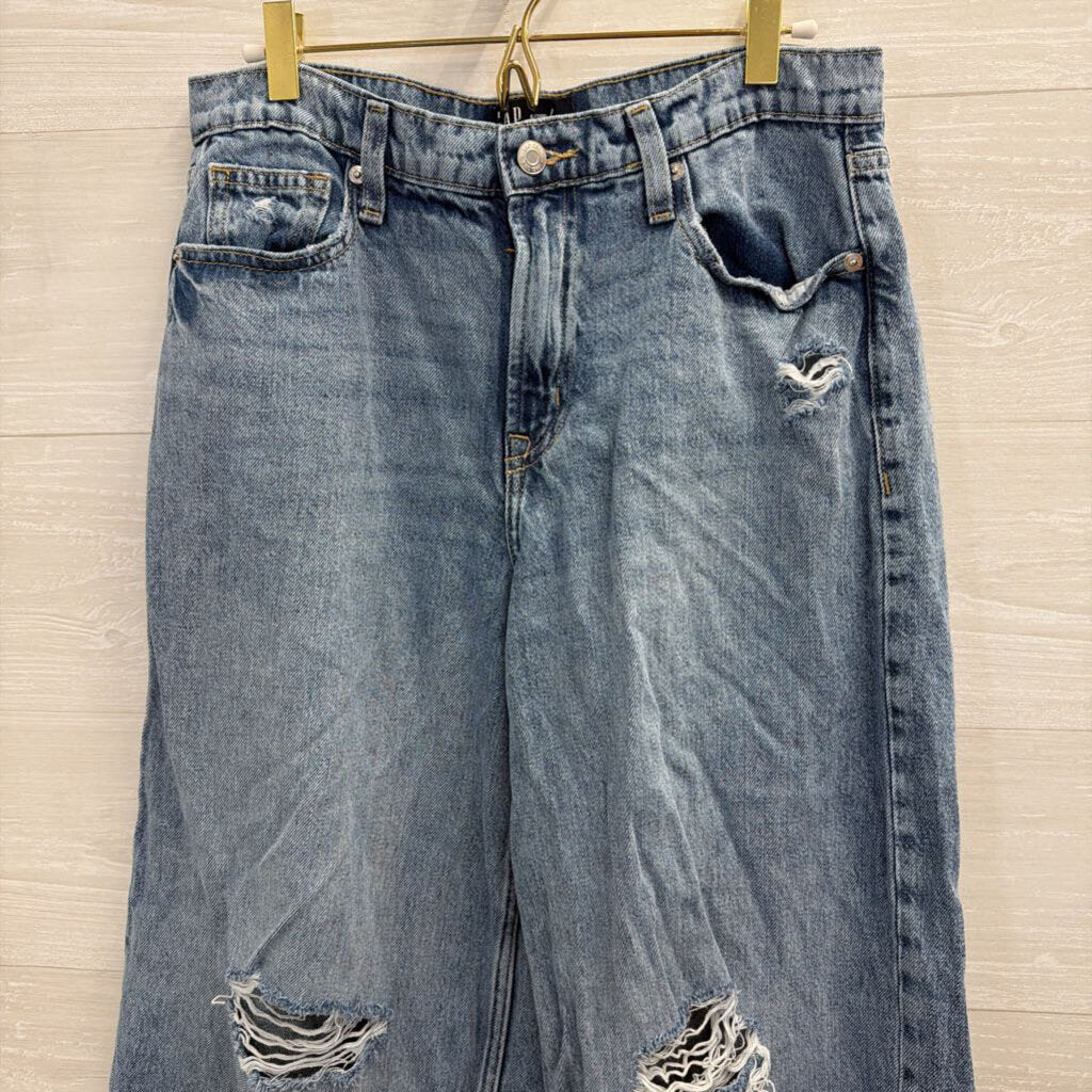 Gap Light Wash Distressed Baggy Jeans 28