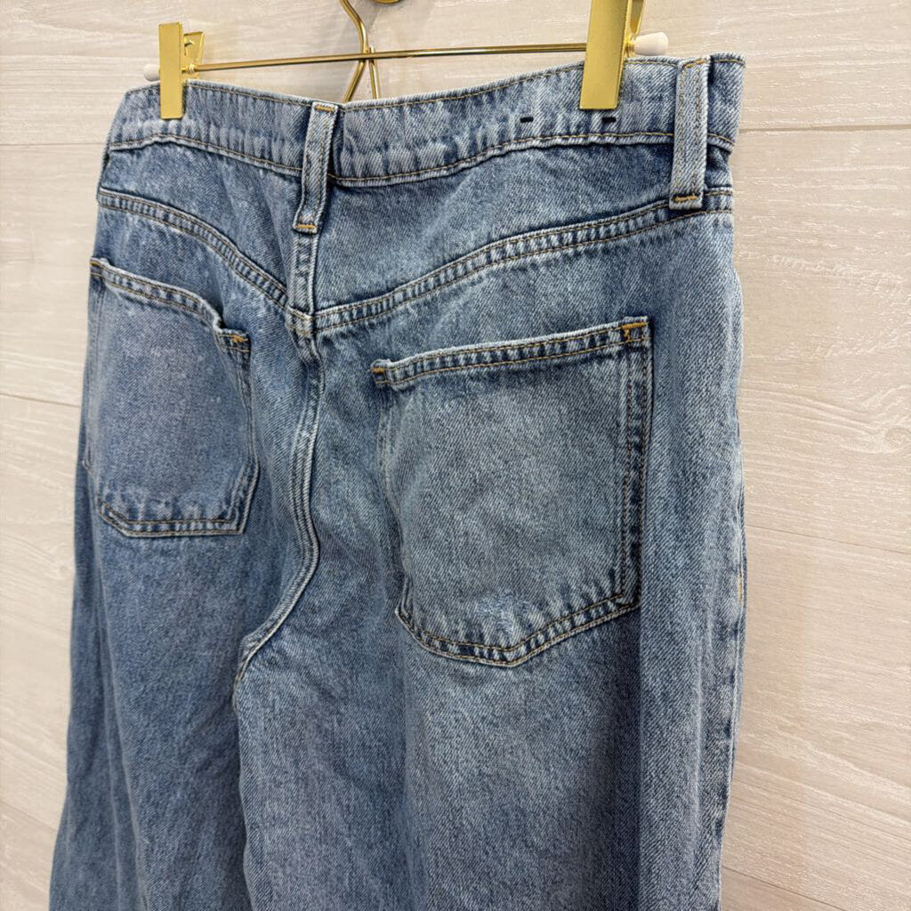 Gap Light Wash Distressed Baggy Jeans 28