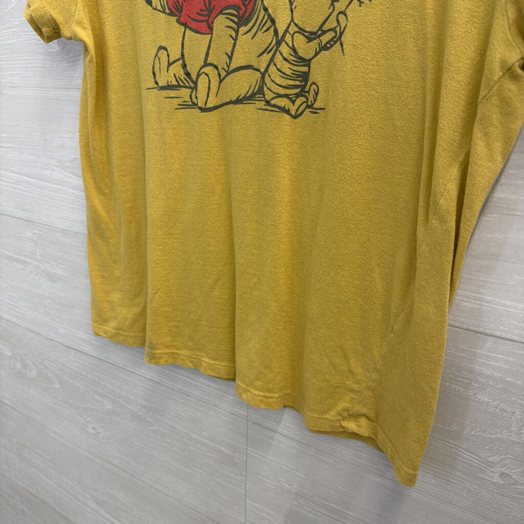 Disney Yellow Winnie The Pooh Short Sleeve Graphic Tee Medium