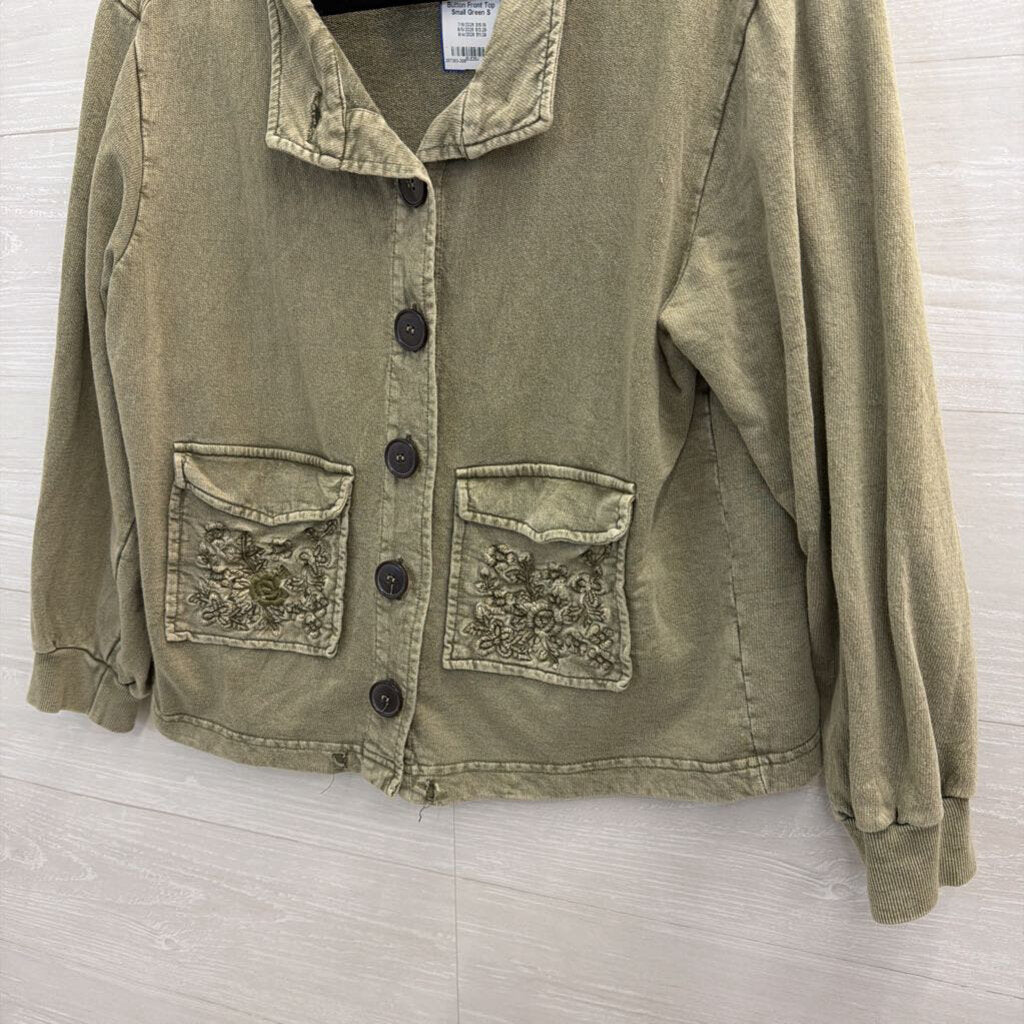 Solitaire Green Long Sleeve Front Pocket Button Front Top Small