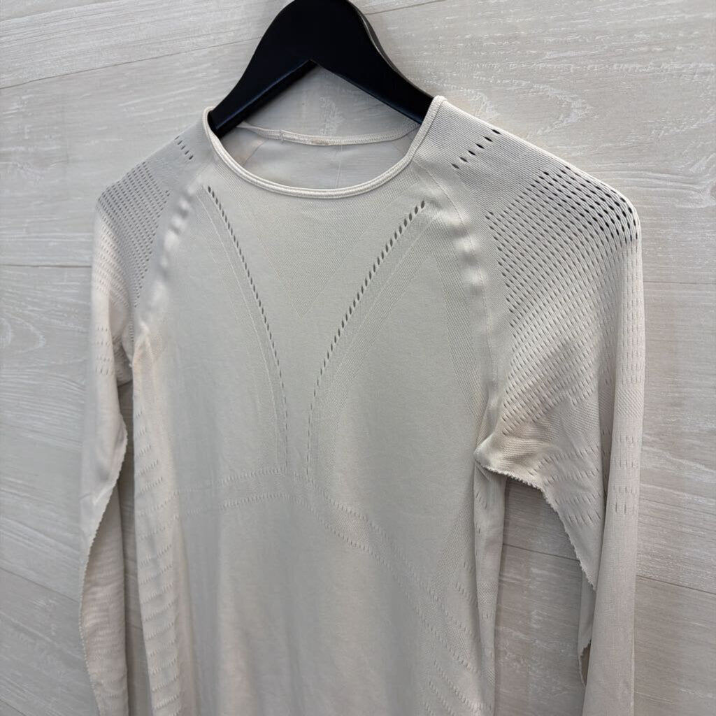 Lululemon White Long Sleeve Athletic Top Small