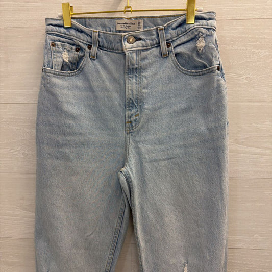 Abercrombie and Fitch Light Wash The 90s Straight Ultra High Rise Jeans 29