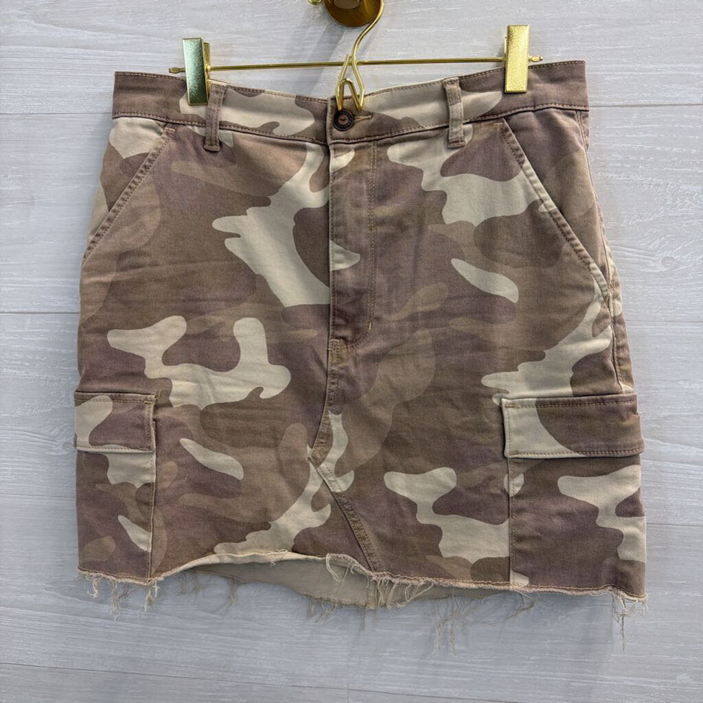 Hollister Brown Camo Print Skirt 11