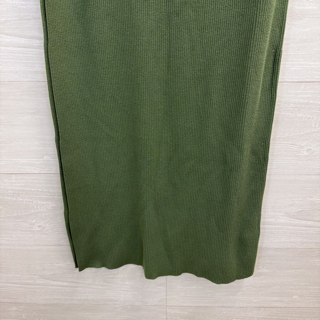 Abercrombie and Fitch Green Ribbed Knit Maxi Skirt Medium Petite