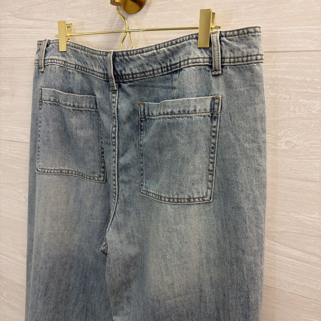 Prosperity Light Wash Wide Leg Denim Jeans 31