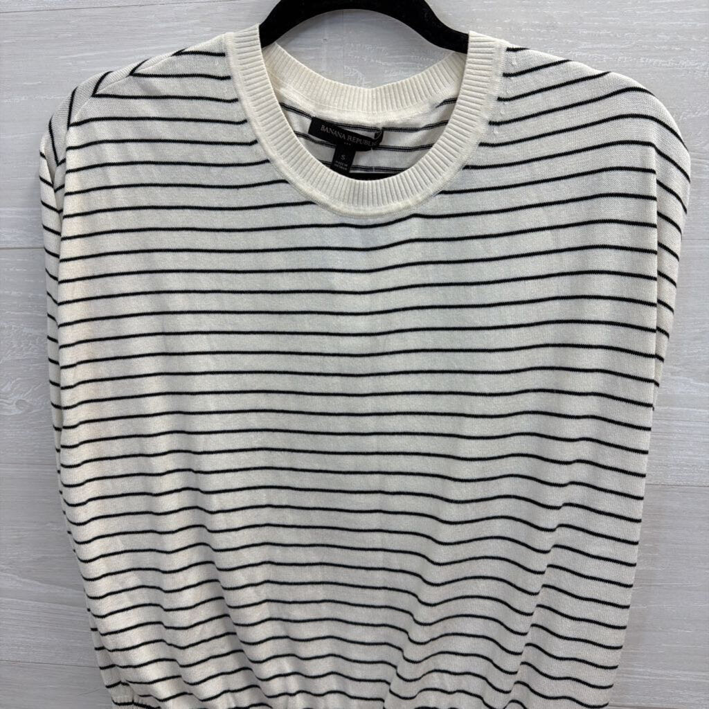 Banana Republic White/ Black Striped Knit Short Sleeve Top Small