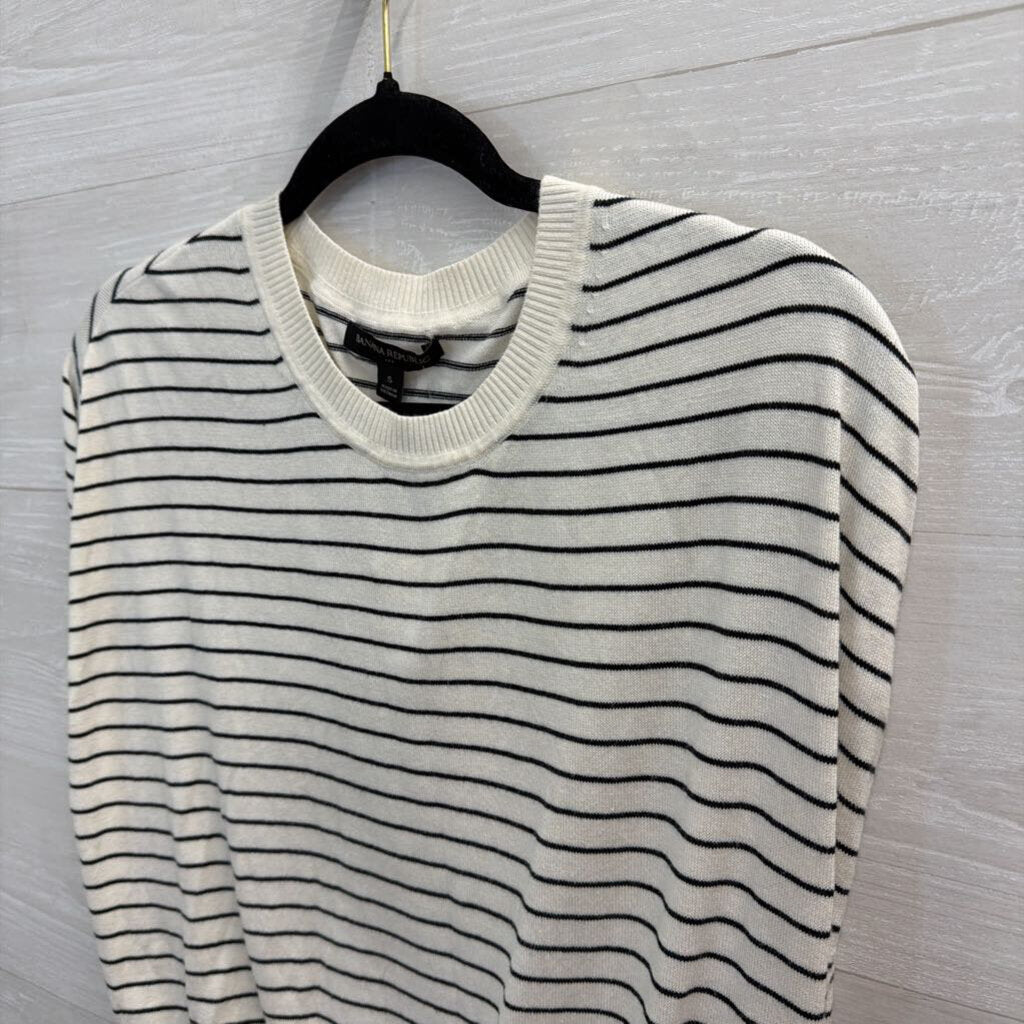 Banana Republic White/ Black Striped Knit Short Sleeve Top Small