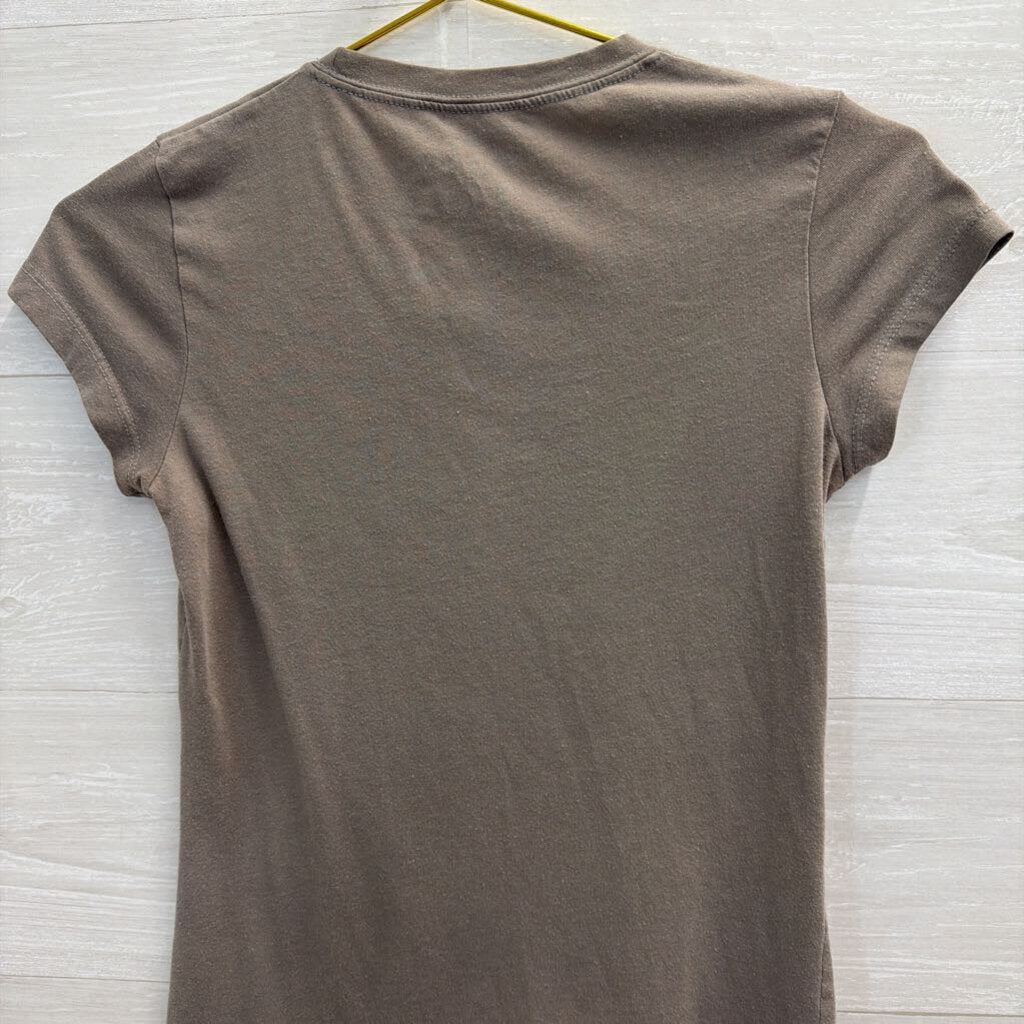 Grey/ Yellow Pokemon Short Sleeve Graphic Tee Medium