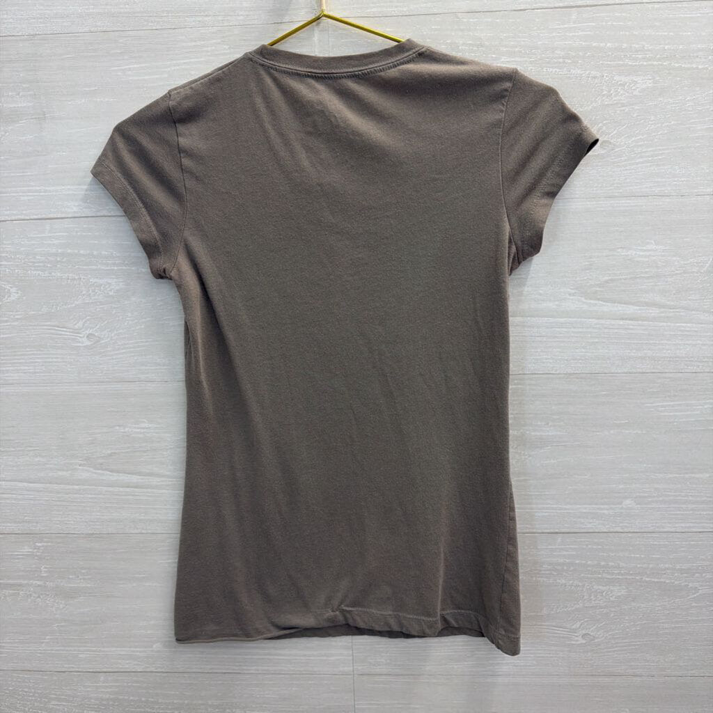 Grey/ Yellow Pokemon Short Sleeve Graphic Tee Medium