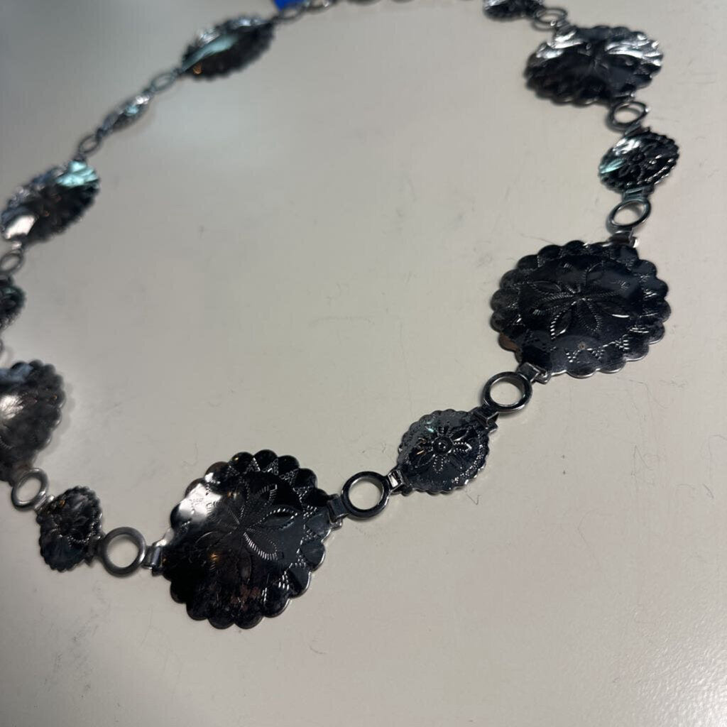 Silver Floral Medallion Chain Belt Small/ Medium