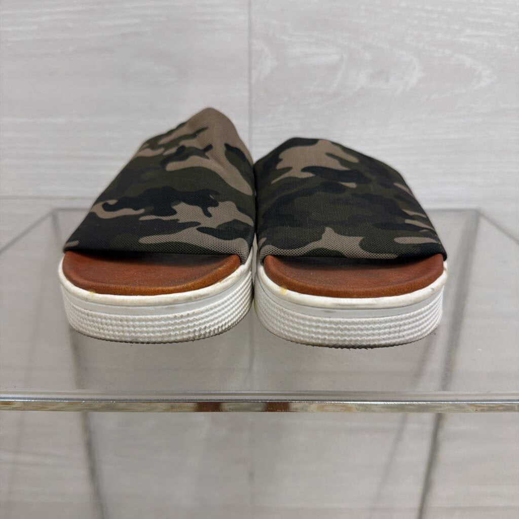 MIA Green Camo Strap Platform Sandal Slides 6.5