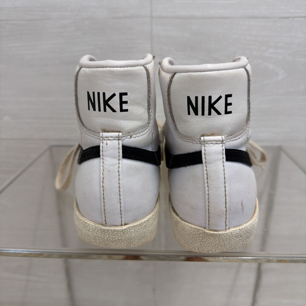 Nike Black/ White Blazer Mid 77 Vintage Sneakers 8
