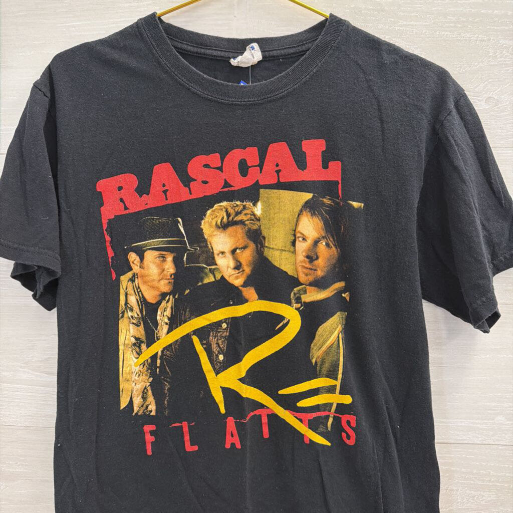 Black/ Multi Rascal Flatts Short Sleeve Graphic Tee Medium