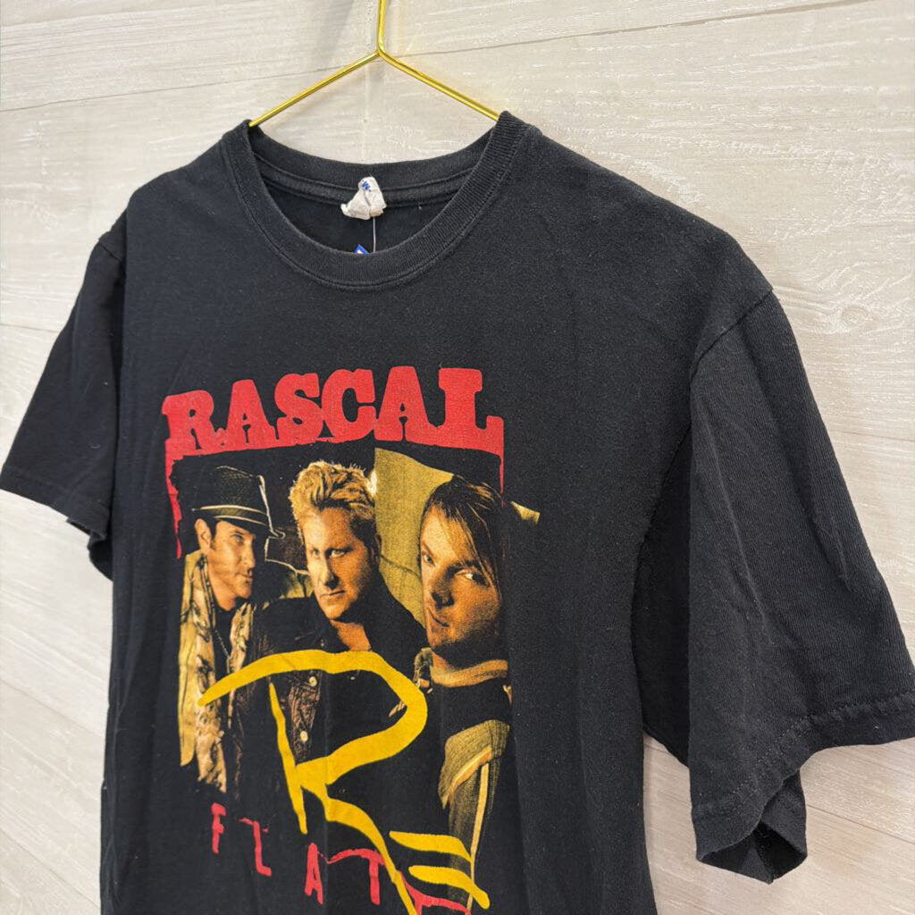 Black/ Multi Rascal Flatts Short Sleeve Graphic Tee Medium