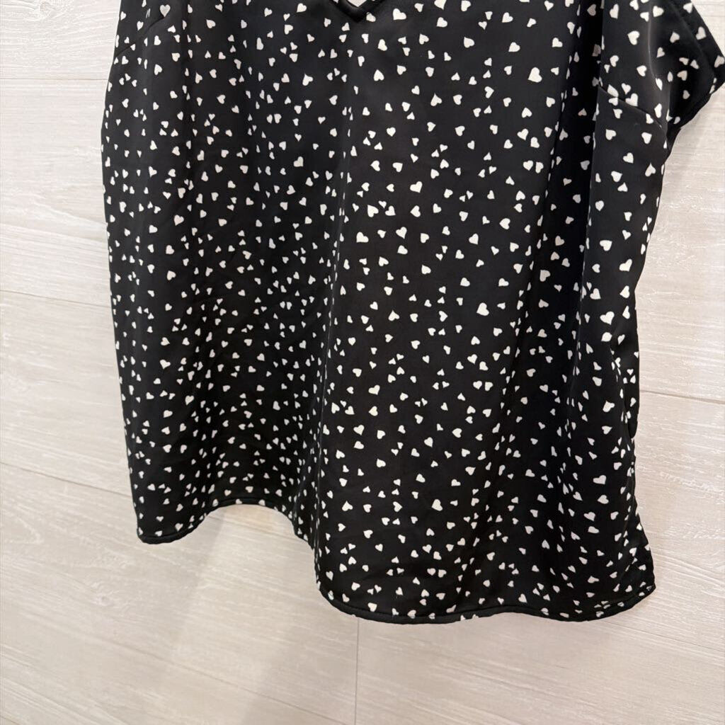 Black/ White Heart Print Silky Tank Top Medium
