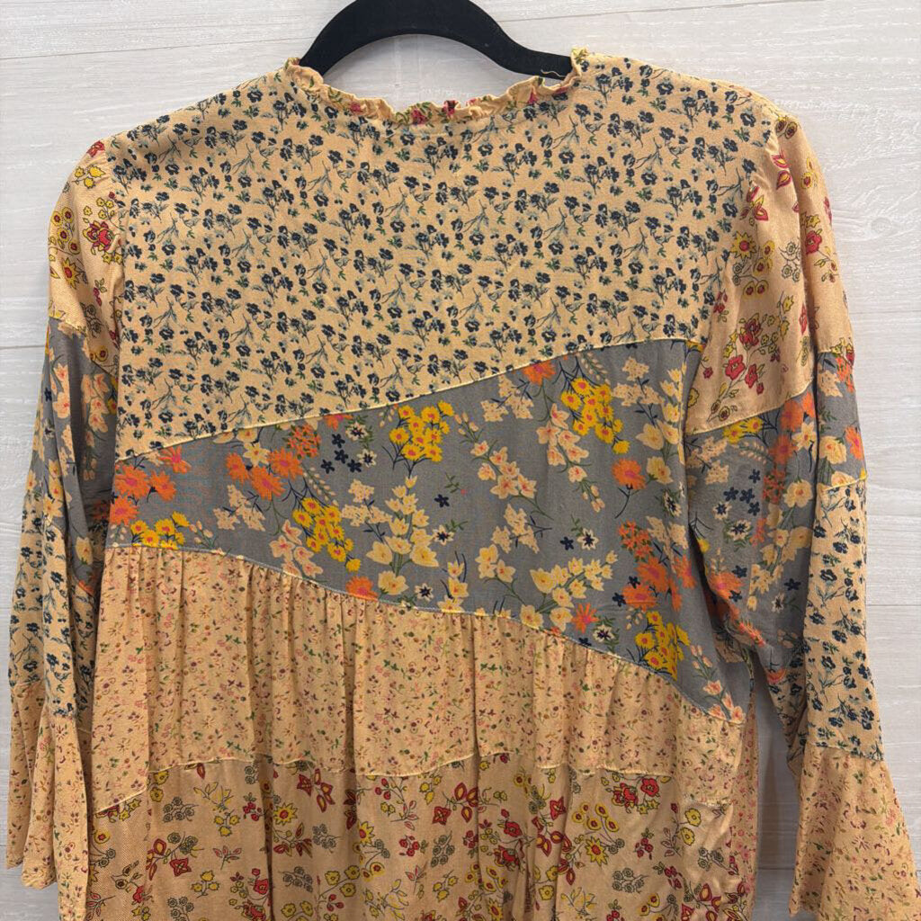 Fashion Fuse Beige/ Multi Print Long Sleeve Top Small