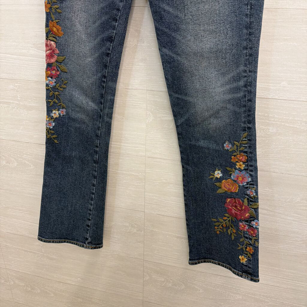 Driftwood Dark Wash Embroidered Detail Jeans 26
