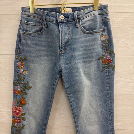 Driftwood Medium Wash Embroidered Detail Jeans 26