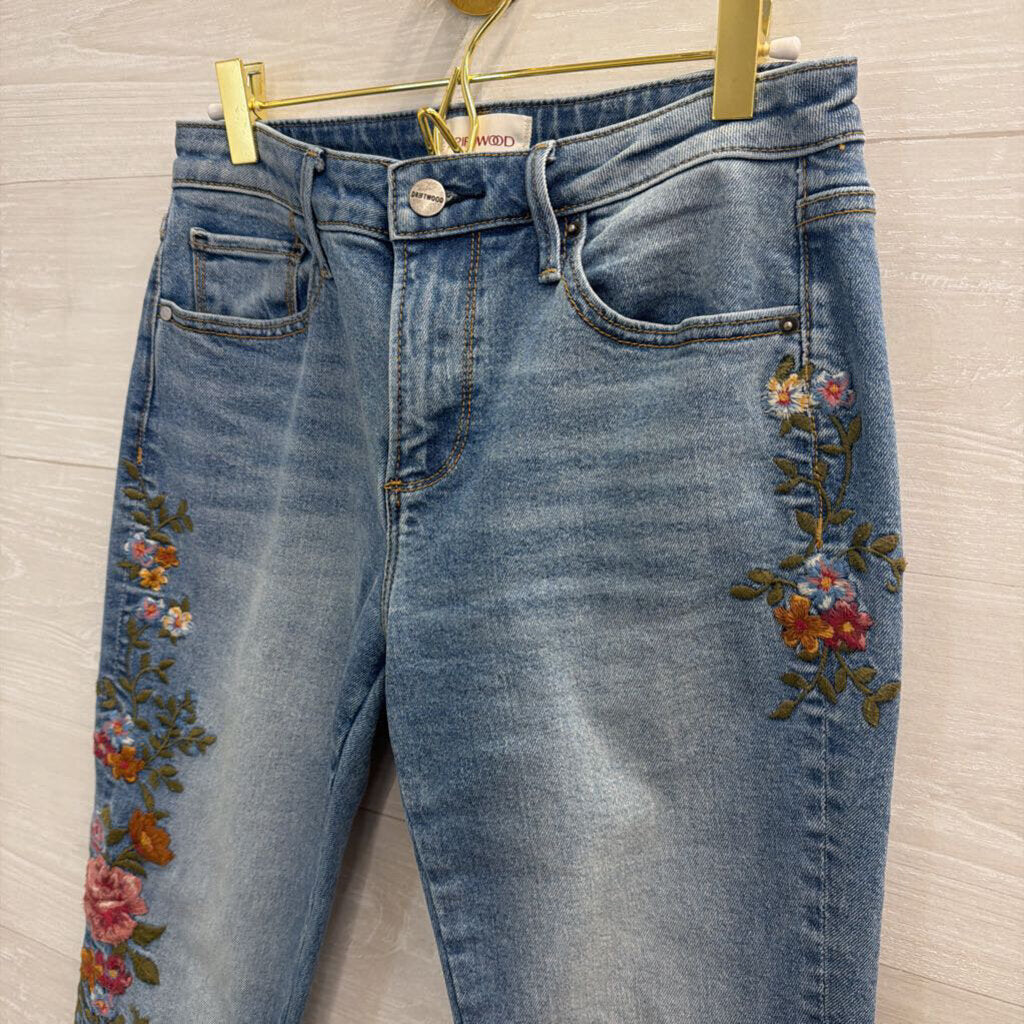 Driftwood Medium Wash Embroidered Detail Jeans 26