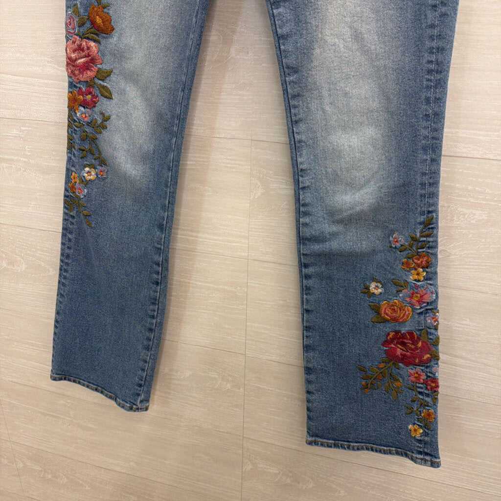 Driftwood Medium Wash Embroidered Detail Jeans 26