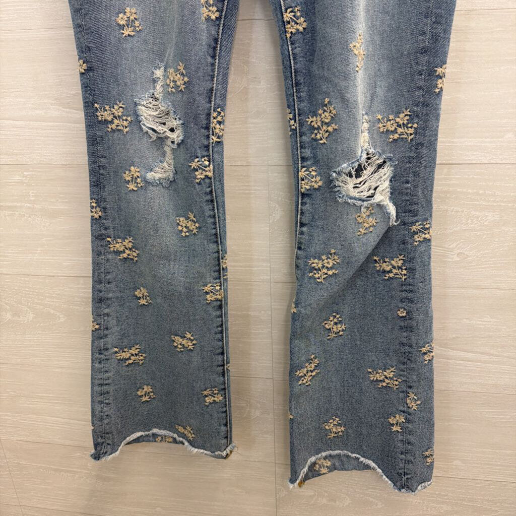 Driftwood Medium Wash Embroidered Detail Jeans 26