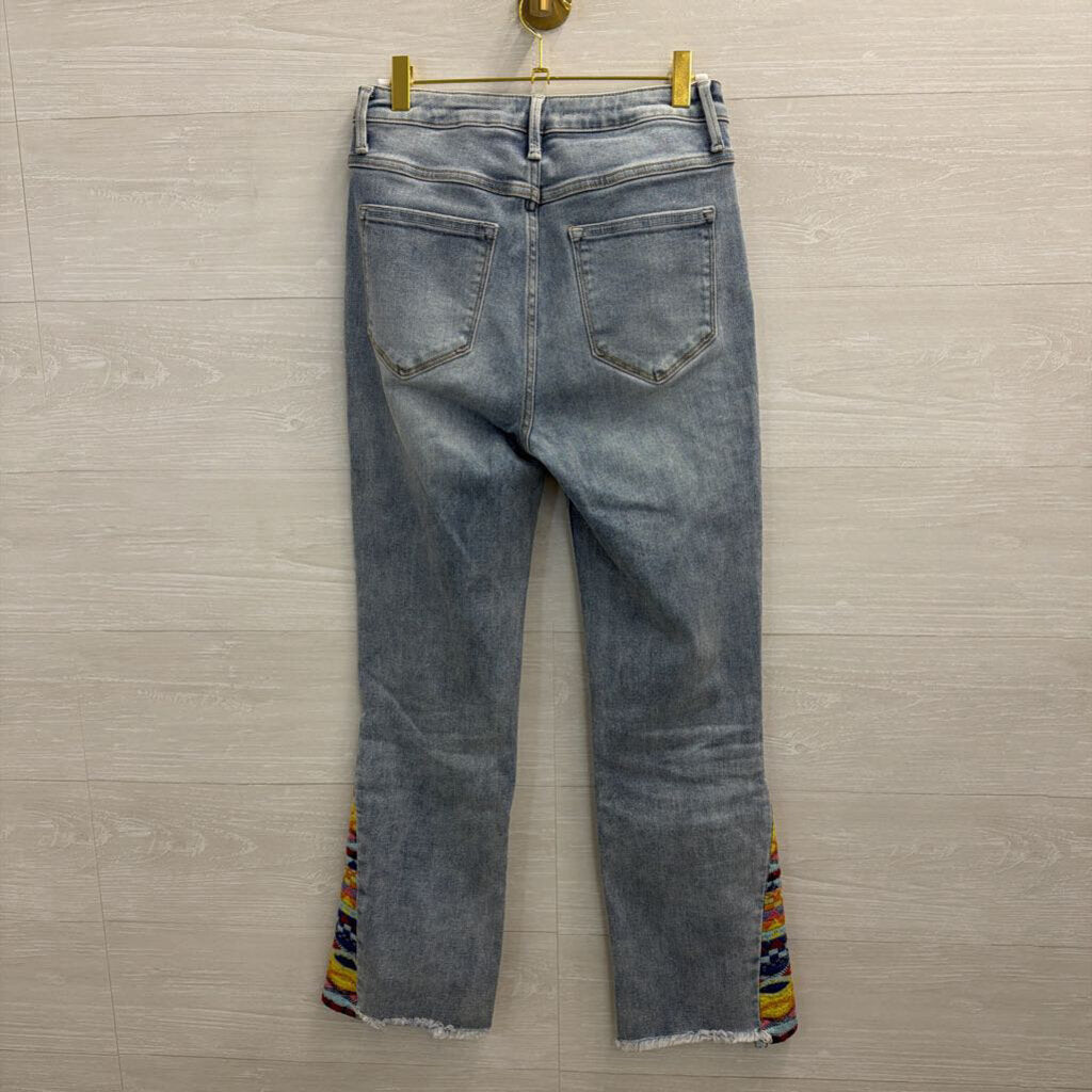 Driftwood Light Wash Embroidered Detail Jeans 26