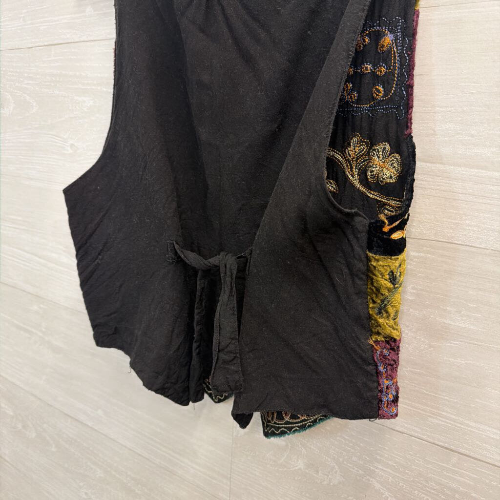 Vintage Speed Limit Black/ Multi Embroidered Vest Top Large