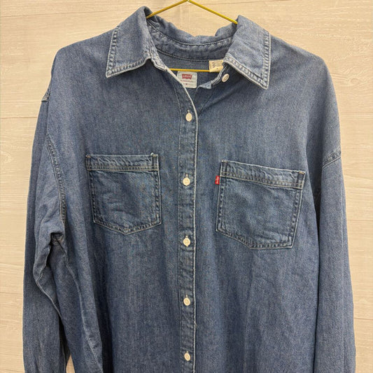 Levi Medium Wash Denim Long Sleeve Button Down Top Medium