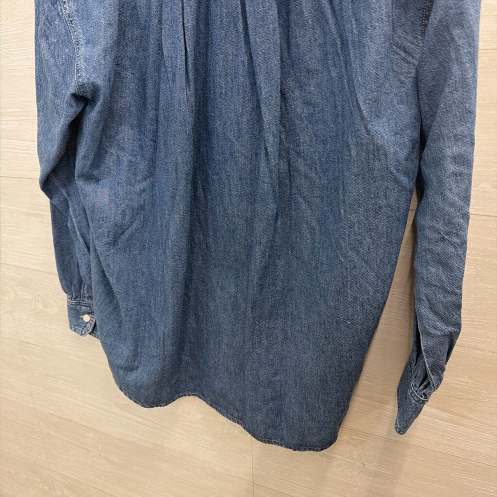 Levi Medium Wash Denim Long Sleeve Button Down Top Medium