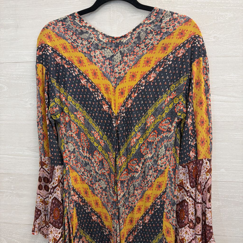 Umgee Grey/ Multi Print Long Bell Sleeve Open Front Duster Small