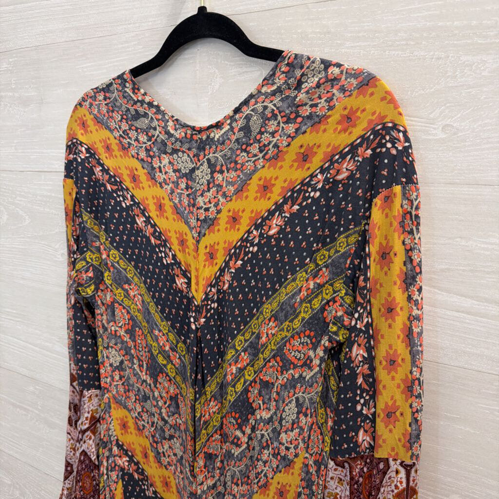 Umgee Grey/ Multi Print Long Bell Sleeve Open Front Duster Small