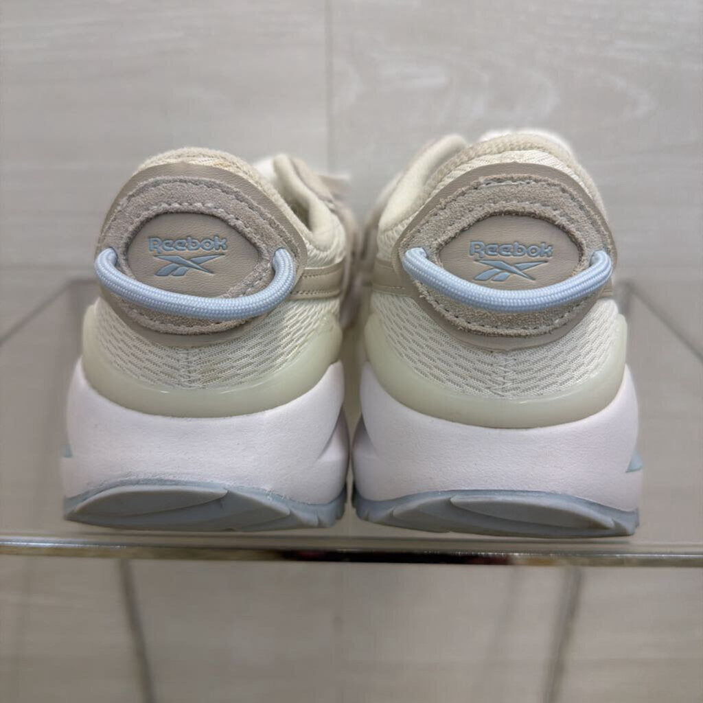 Reebok White/ Grey Classic Legacy AZ Sneakers 8.5