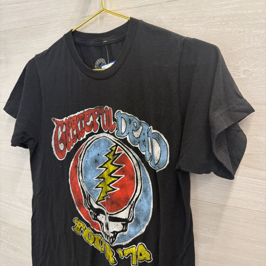 The Grateful Dead Short Sleeve Graphic Tee Medium
