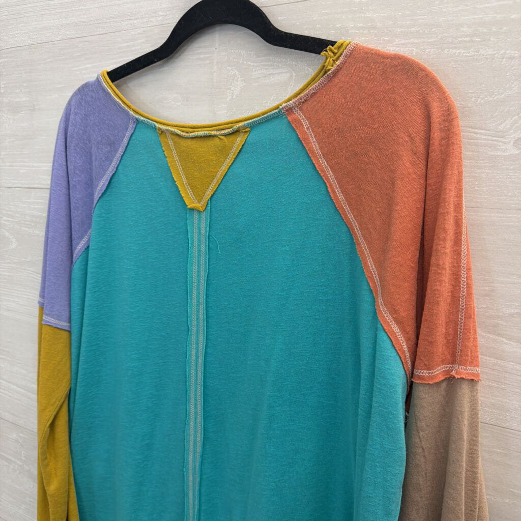 Umgee Blue/ Multi Color Block Long Sleeve Top Large