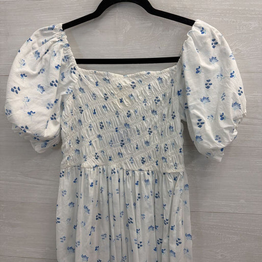 Simply Southern White/ Blue Floral Print Short Puff Sleeve Maxi Dress Small