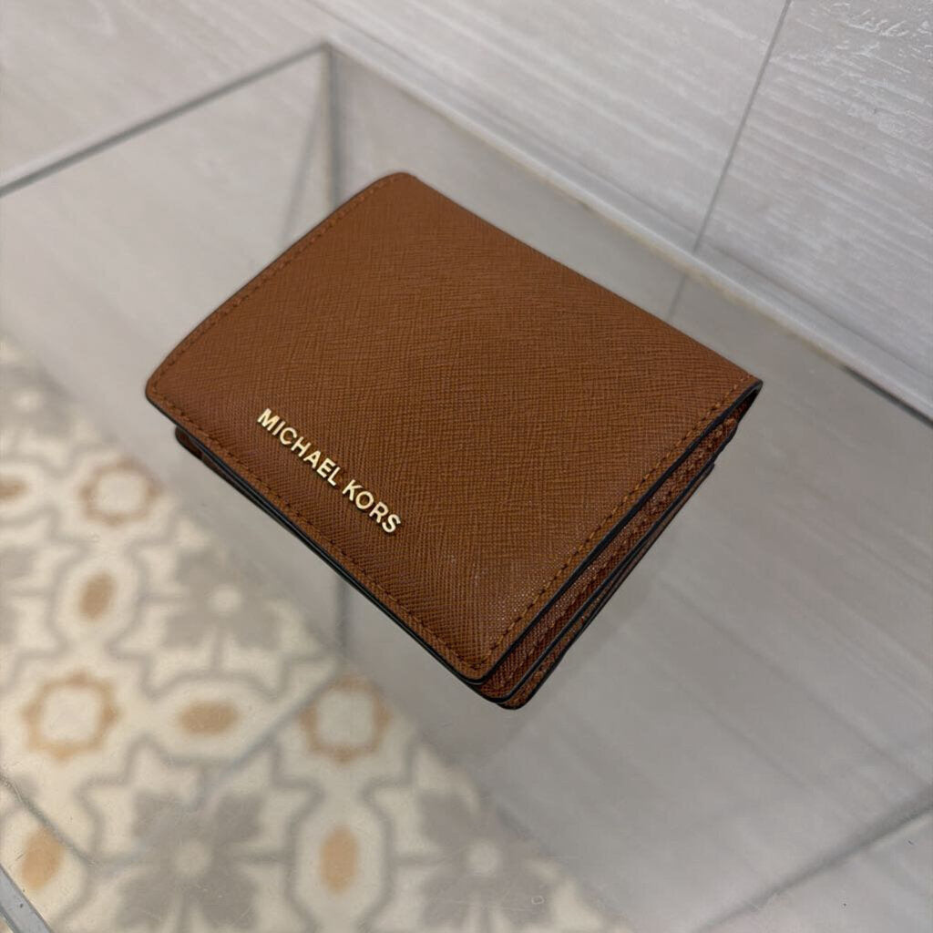 Michael Kors Brown Saffiano Leather Jet Set Travel Wallet