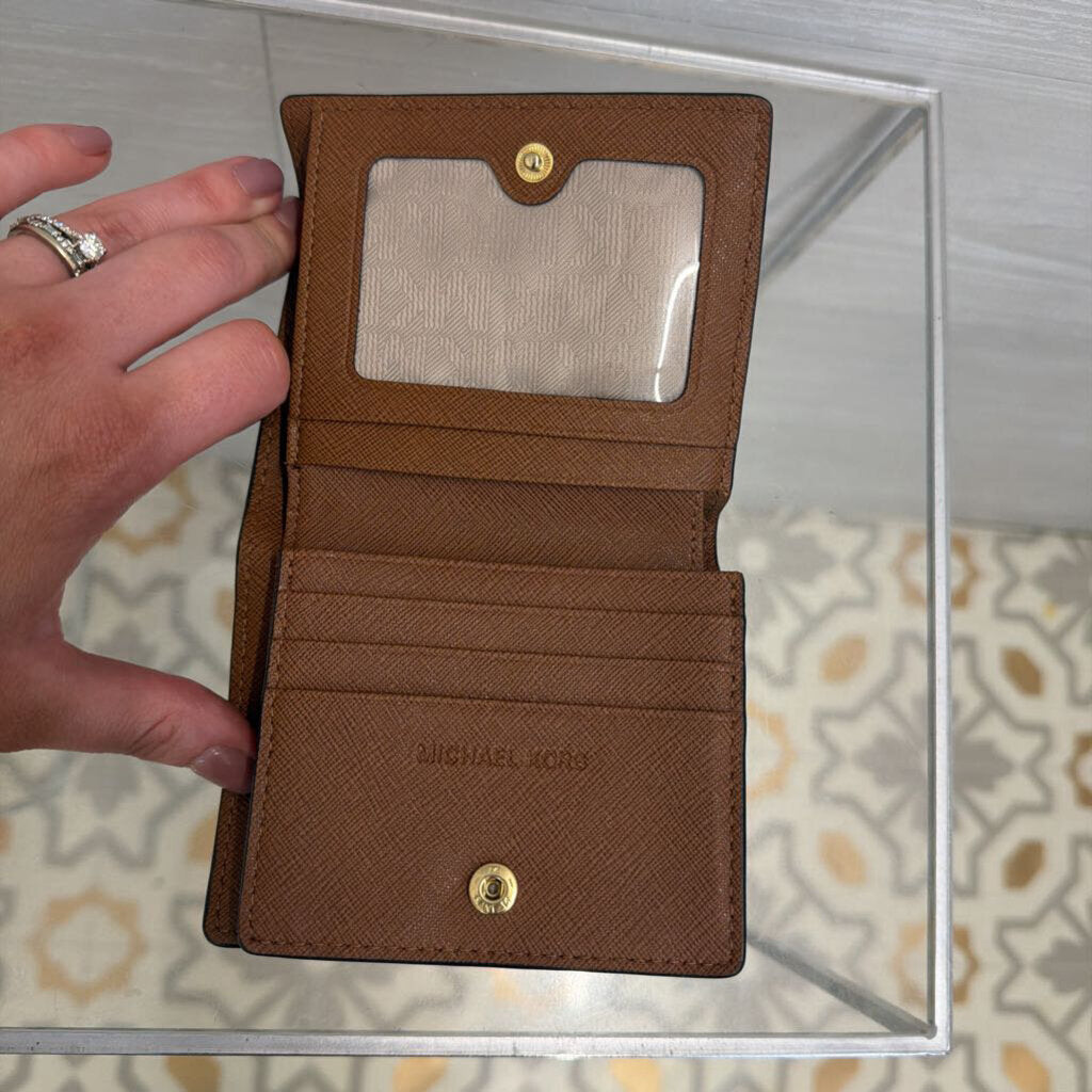 Michael Kors Brown Saffiano Leather Jet Set Travel Wallet