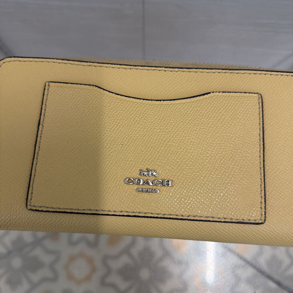 Coach Yellow Leather Accordion Zip Wallet