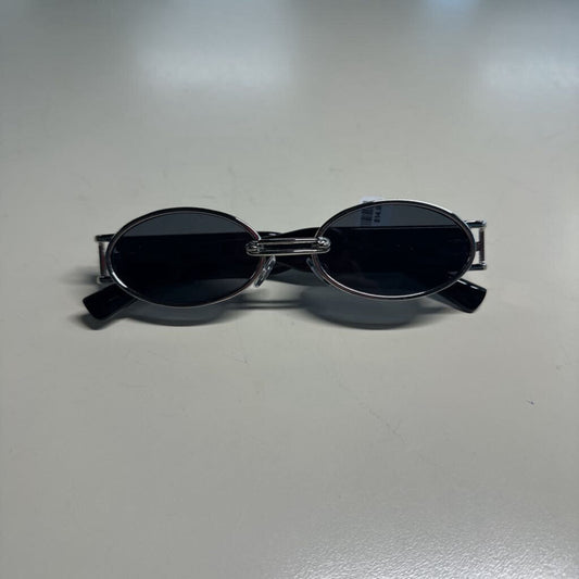 Silver/Black Oval Sunglasses