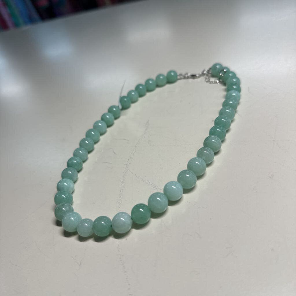 Mint Green Glass Bead Necklace