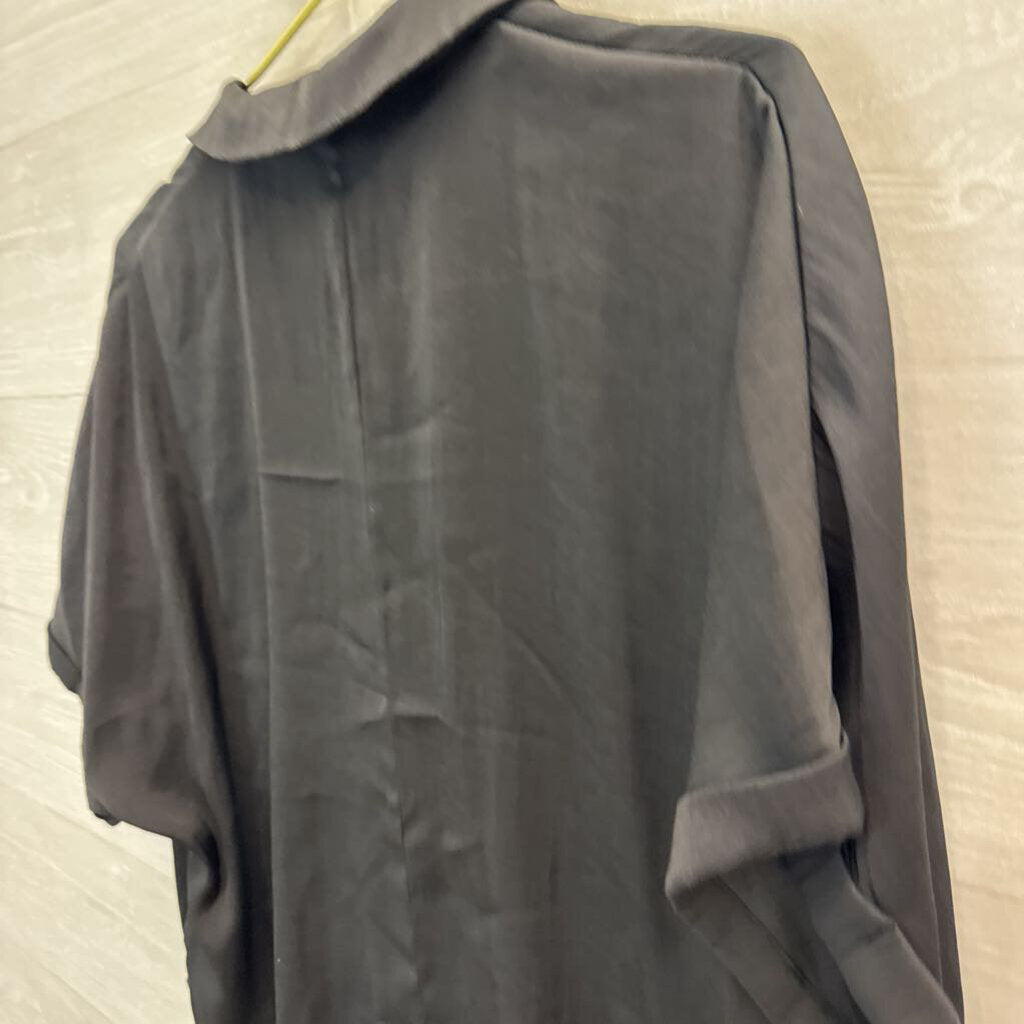 Black Collared Short Sleeve Button Down Large