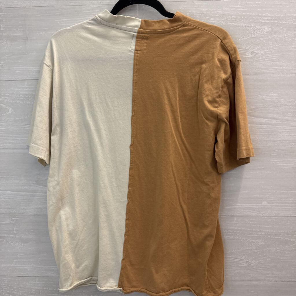 Modish Rebel Split Graphic T-Shirt Medium