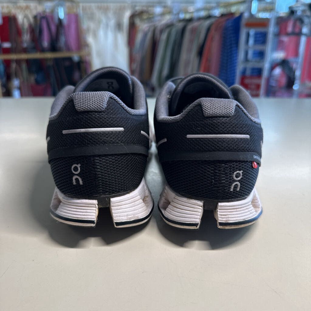 On Cloud Black Running Shoes 9.5