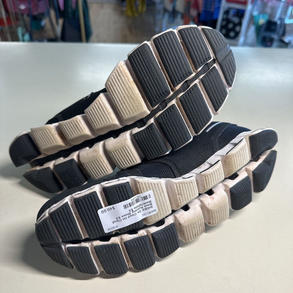 On Cloud Black Running Shoes 9.5
