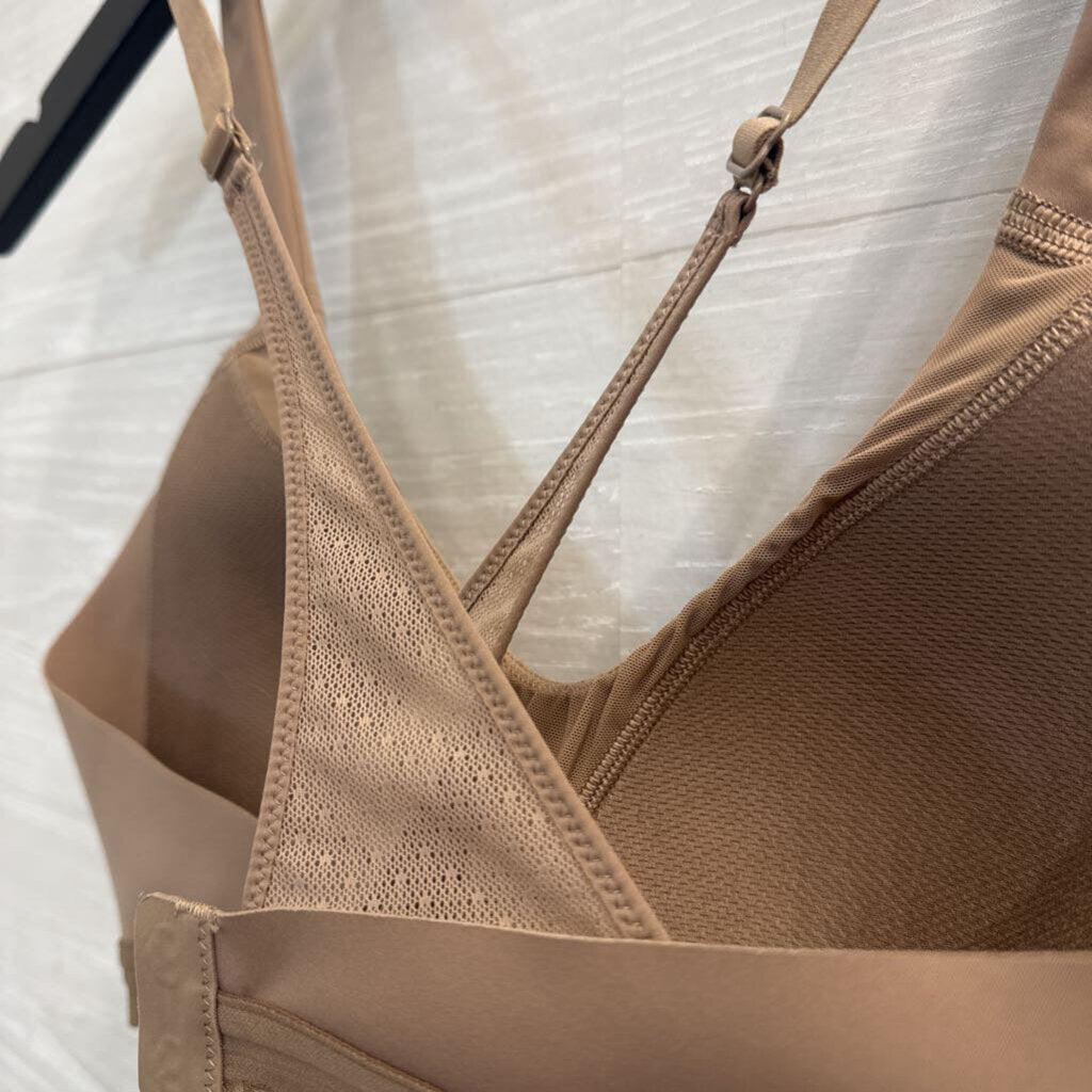 Lululemon Cross Back T-Shirt Bra 34C