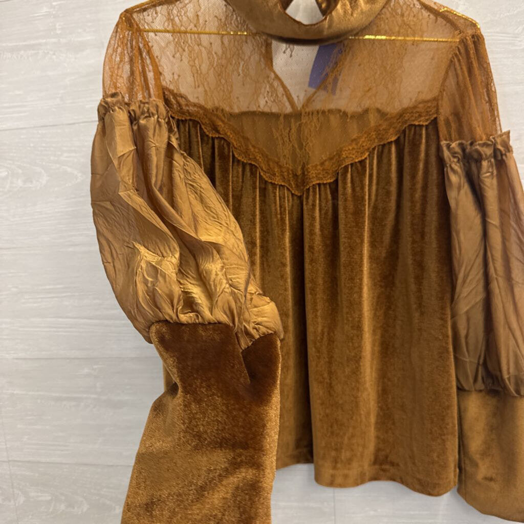 Gold High Neck Velvet Top With Lace Detail Large