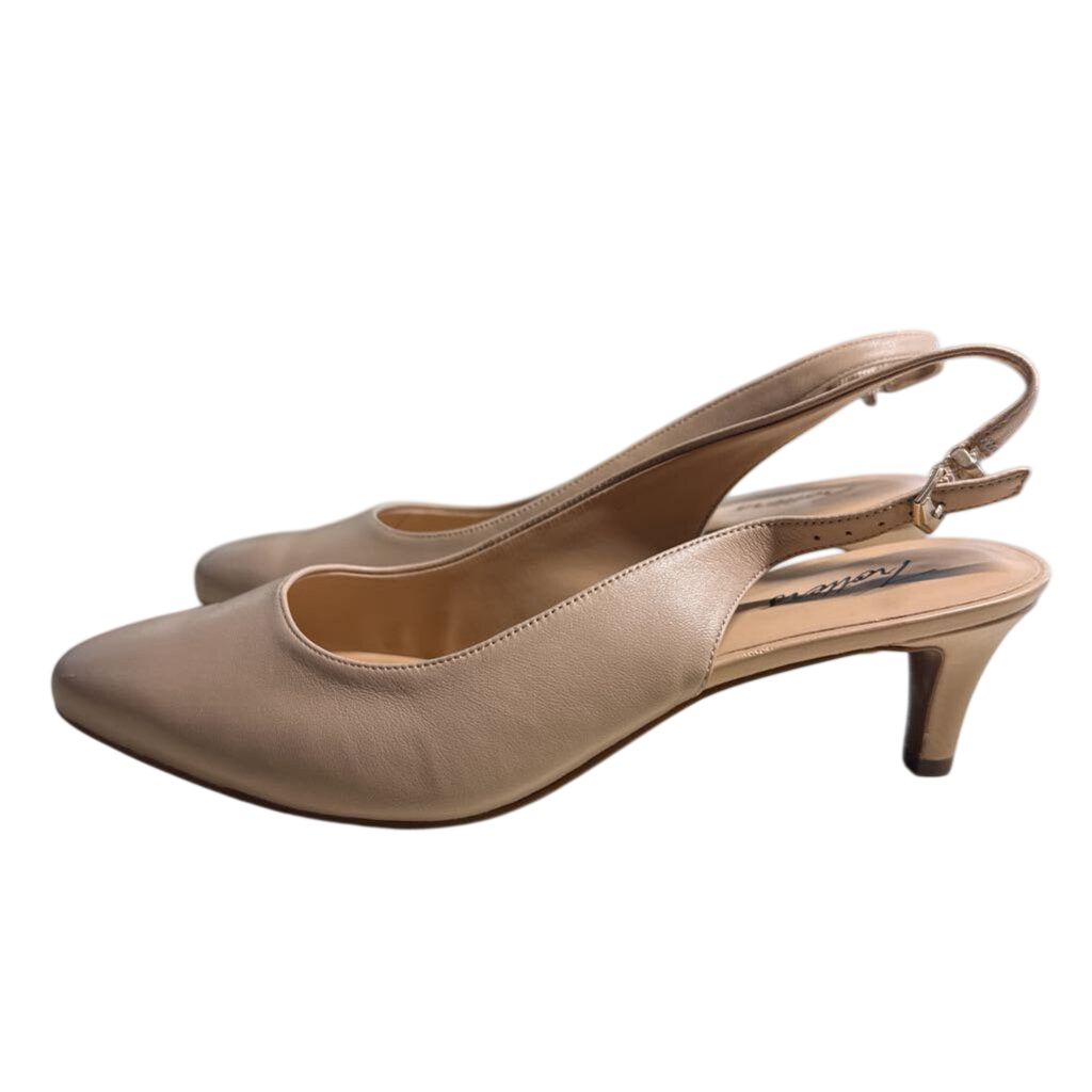 Trotters Round Toe Sling Back Heel 8.5